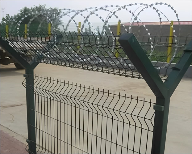 Concertina razor wire BTO-22 topped security fencing dark green coated